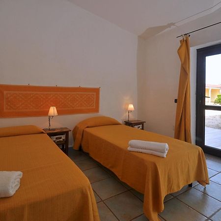 באדזי B&B Mare Della Gallura מראה חיצוני תמונה